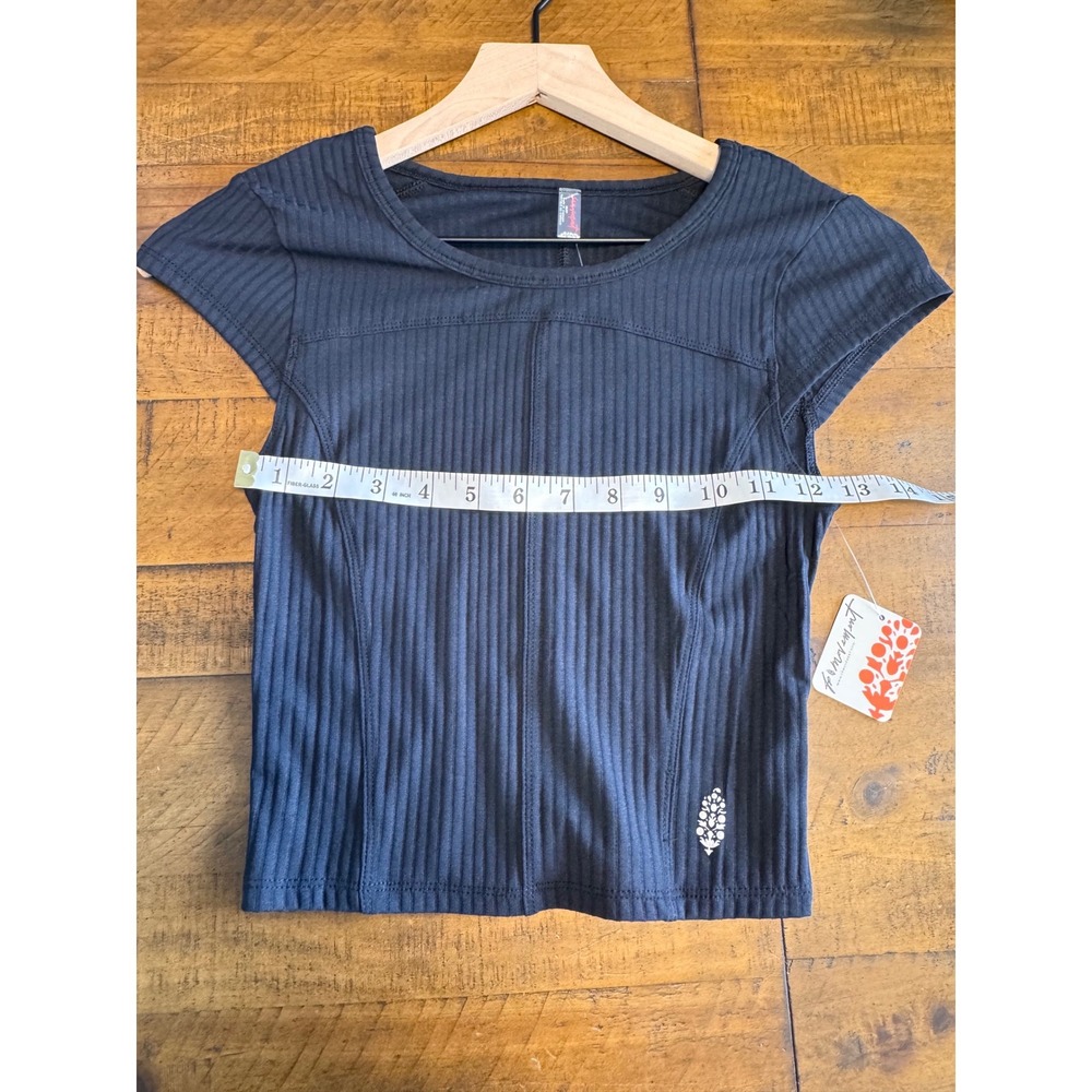 Free People x FP Movement Tempo Ribbed Baby Tee Crop Tee Yoga Athleisure Sport - Picture 9 of 10